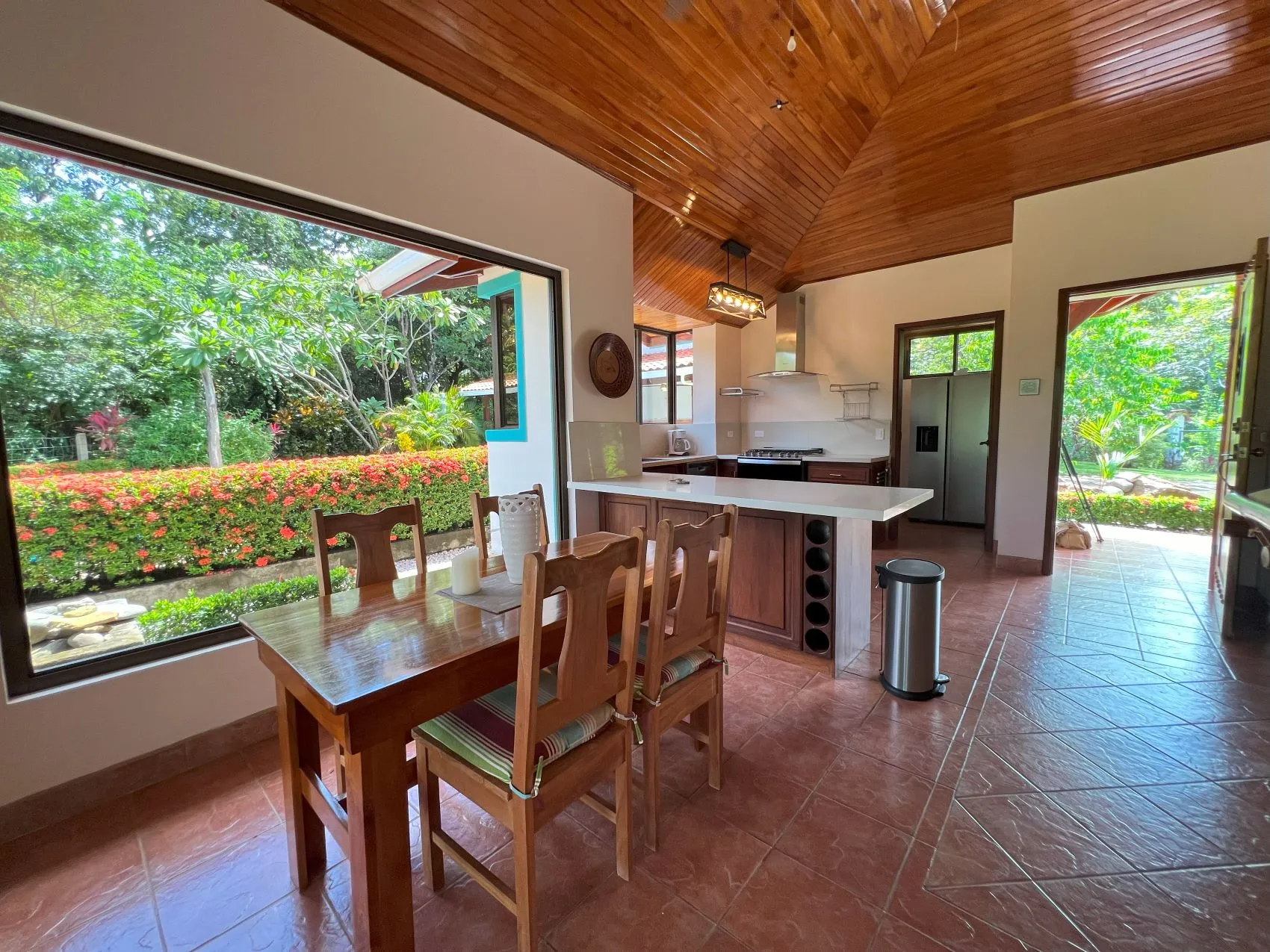 Charming 3-Bedroom, 3-Bathroom House with Pool Near Tango Mar – A Tropical Oasis - image 13