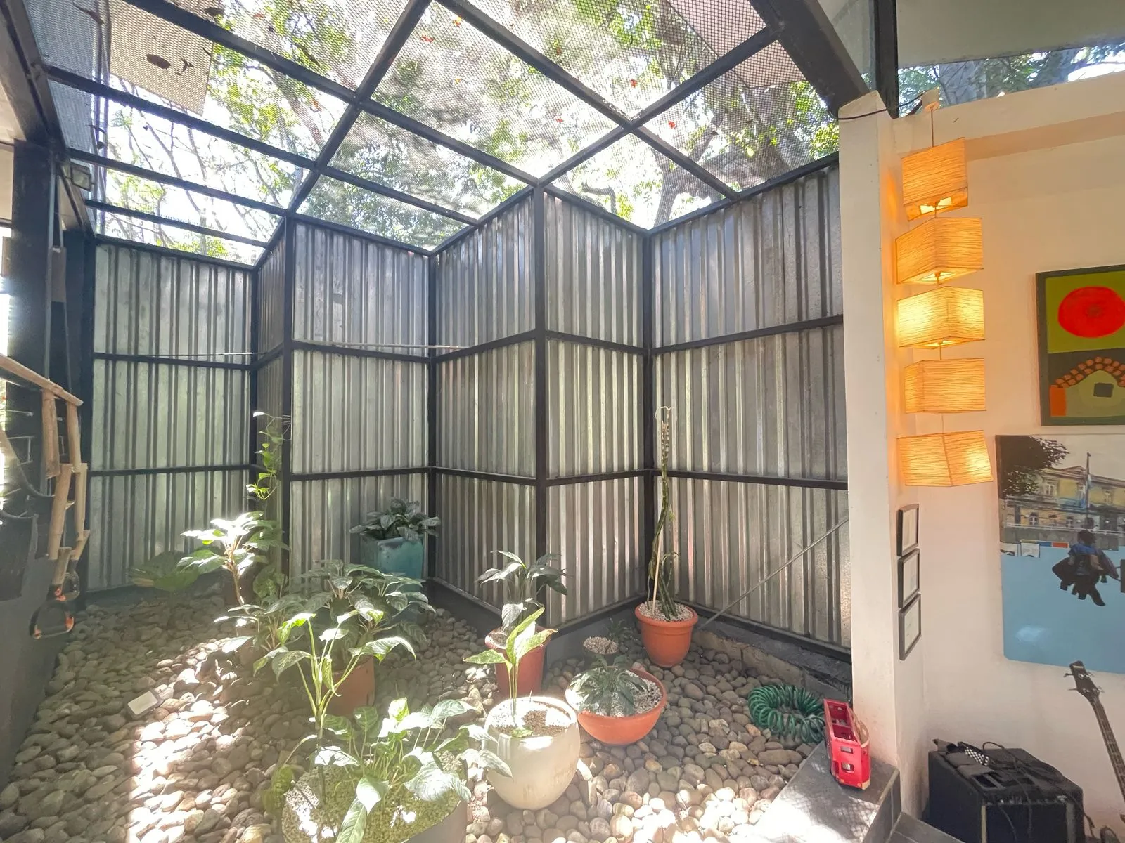 FOR SALE: Modern and Bright Home in Ciudad Colón, Surrounded by Nature - image 8