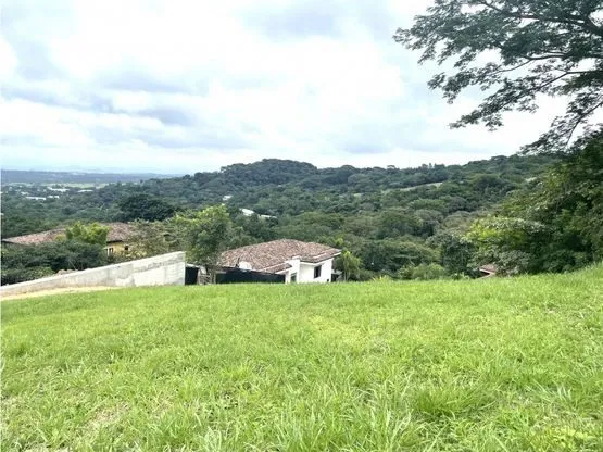 Sale / Impressive Lot in the Cerro Condominium, Ciudad, San Jose - image 7