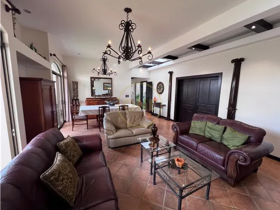 Elegant Residence in Alajuela - image 5