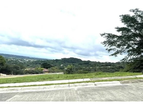 Sale / Impressive Lot in the Cerro Condominium, Ciudad, San Jose - image 15