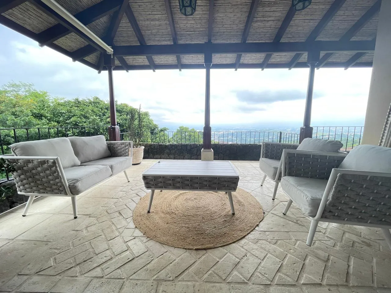For Sale: House with Spectacular Views in Santa Ana - image 6