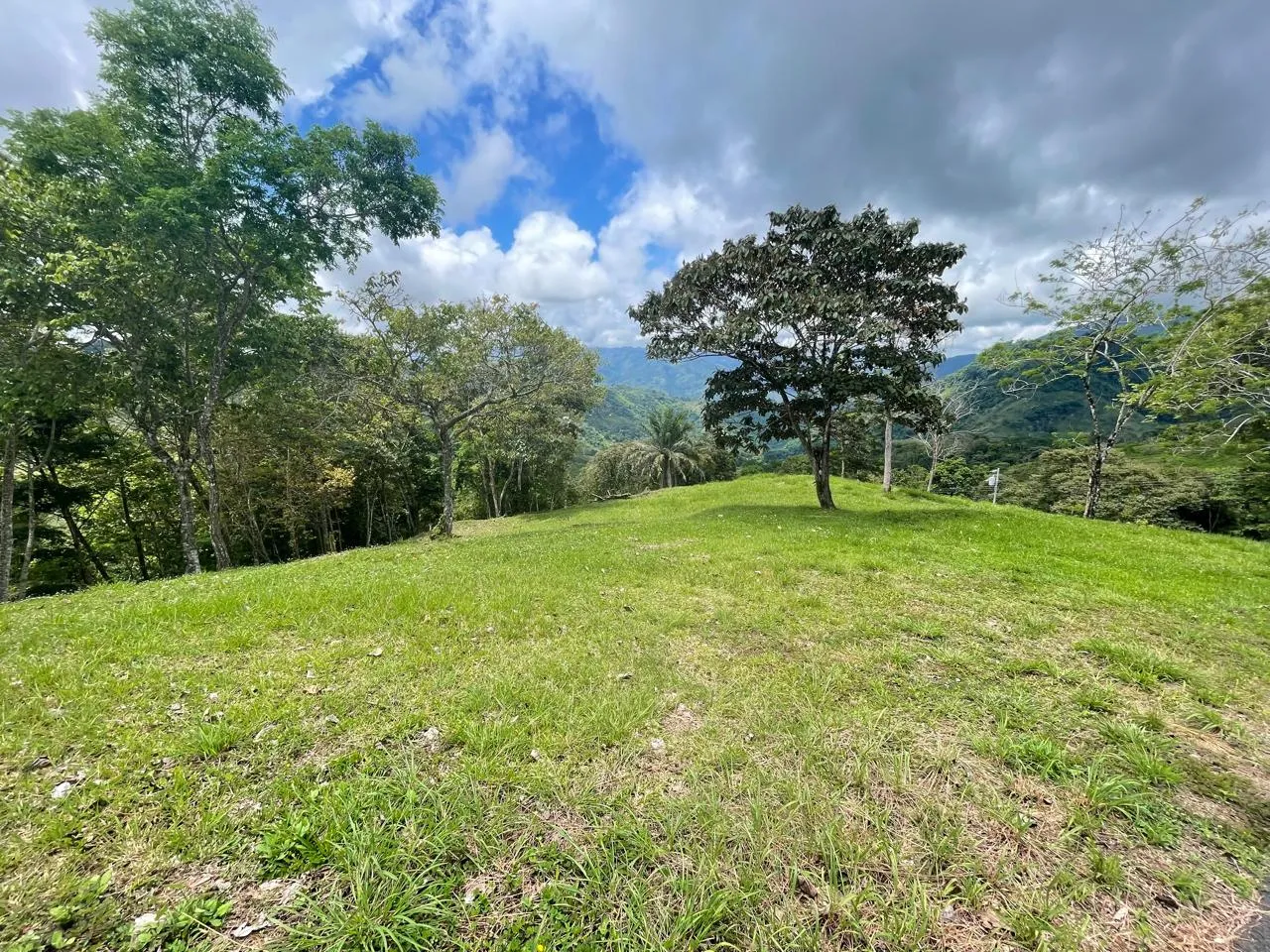 For Sale: Spectacular Lots in Gated Community in Puriscal - image 11