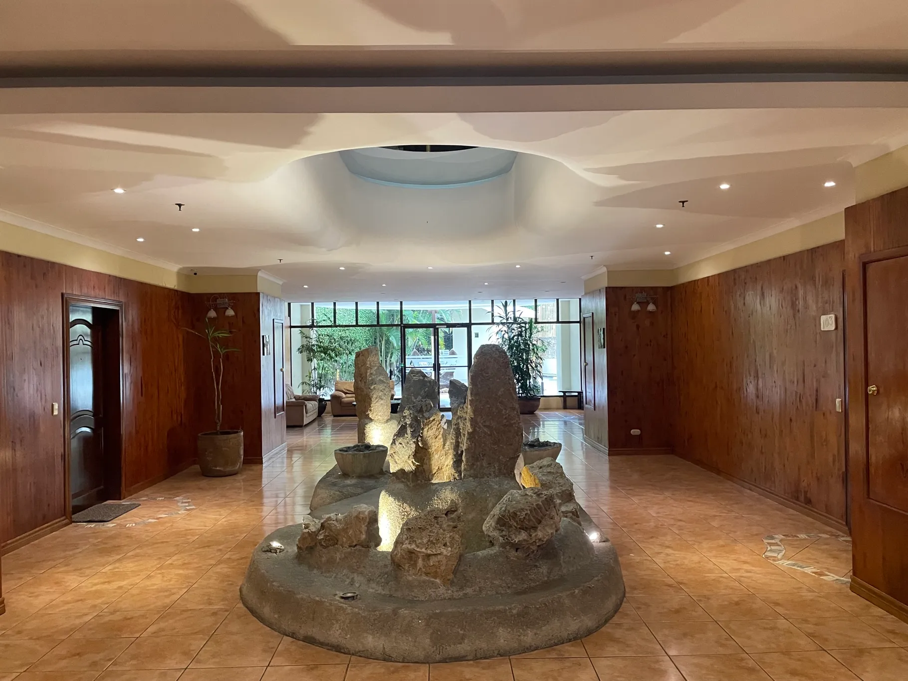 Sale / Beautiful Apartment in Condominium, Escazu, San Jose - image 4