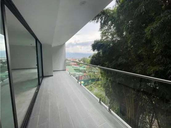 Luxury 2 or 3 -Bed Apartment in Escazú: New Development - image 8
