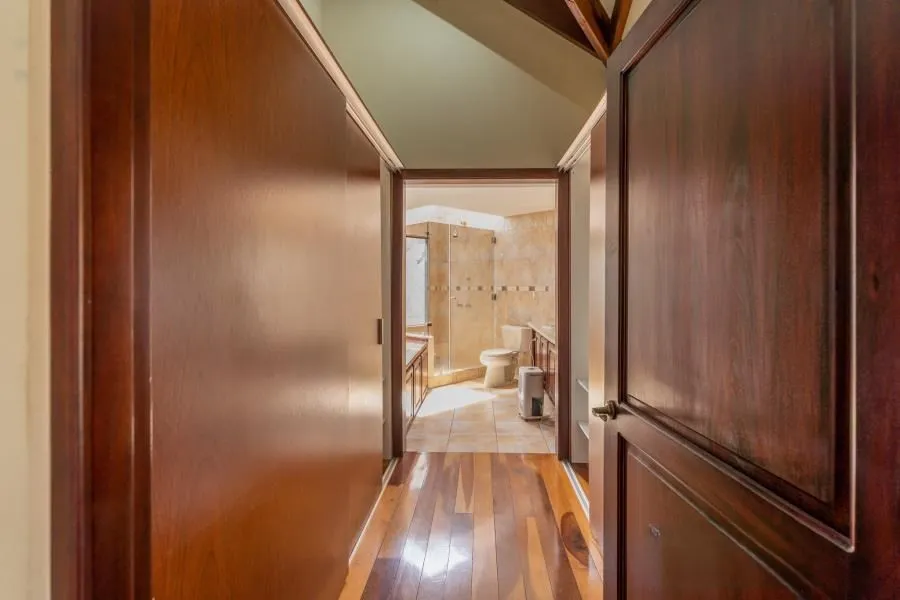 CHALET- STYLE HOME IN VOLIO, SAN RAMON  - image 9