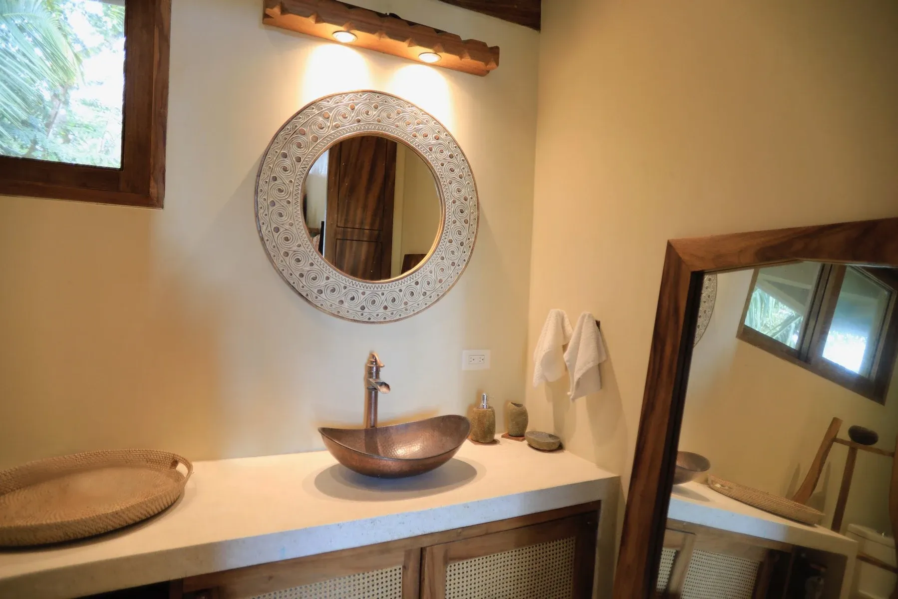 Three Beautifully Styled Homes with Ocean View Just Minutes from the Beach in Santa Teresa - image 14