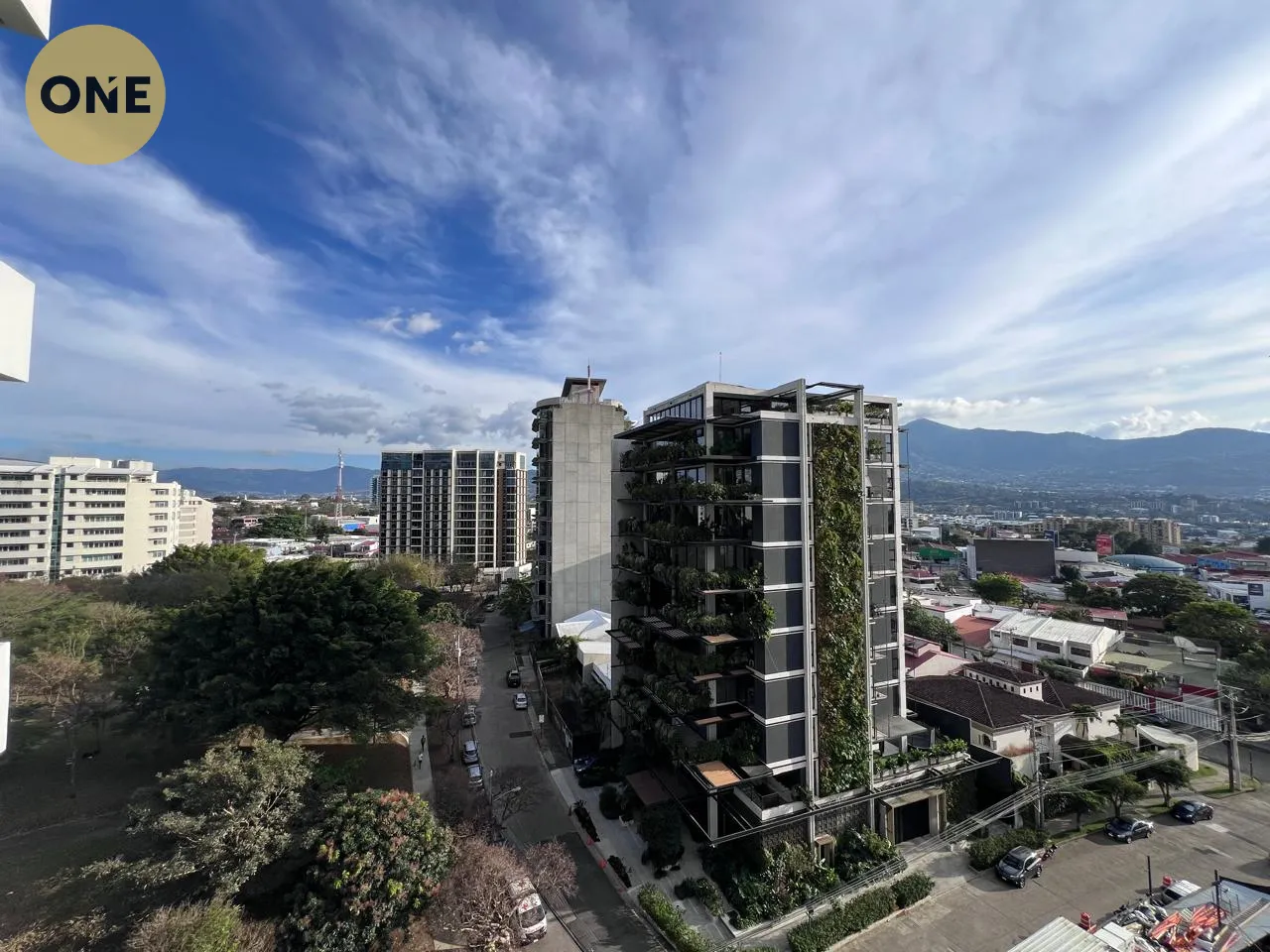 Great Investment Opportunity in the Exclusive La Nunciatura Area! - image 11
