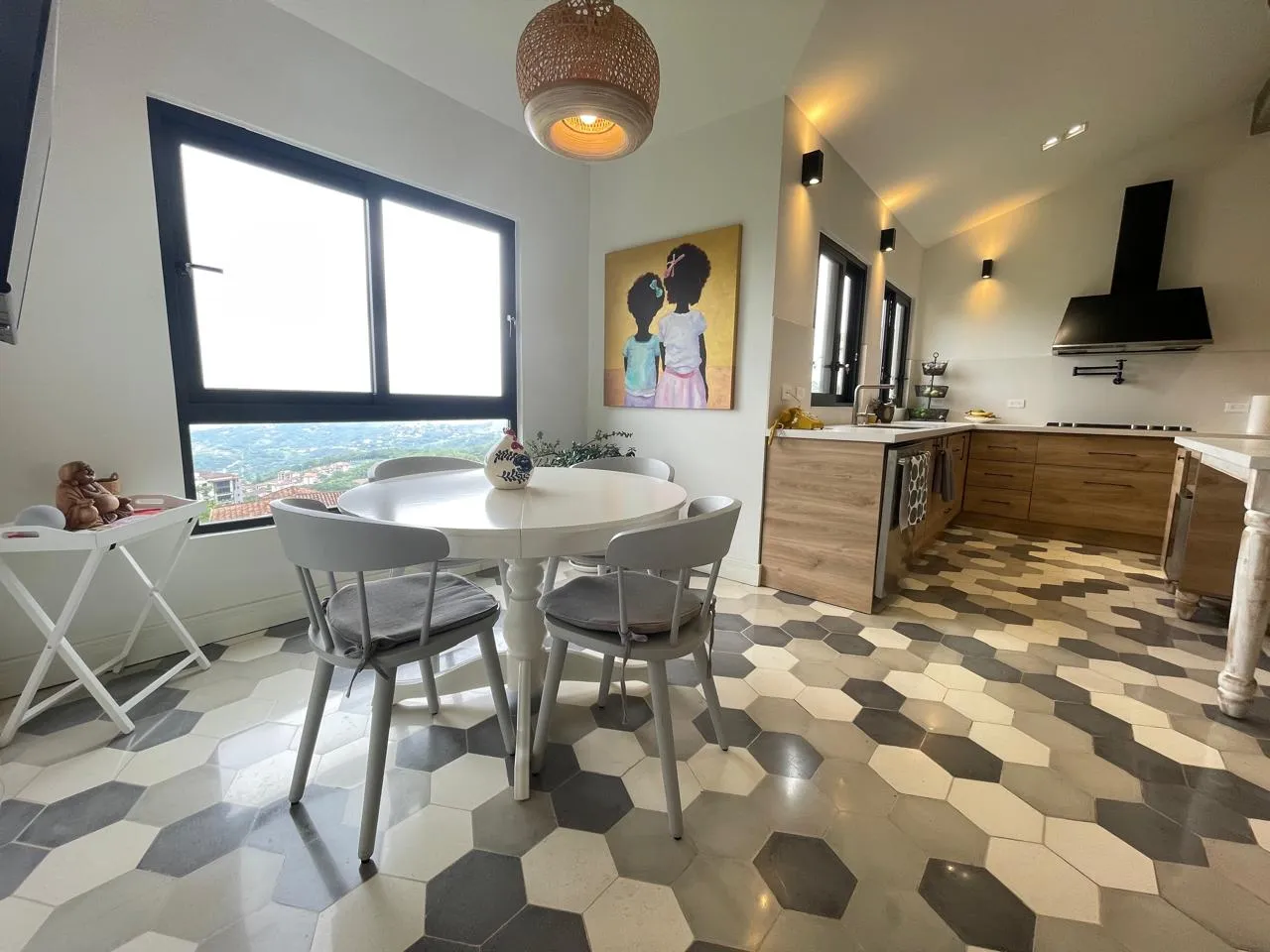 For Sale: House with Spectacular Views in Santa Ana - image 8