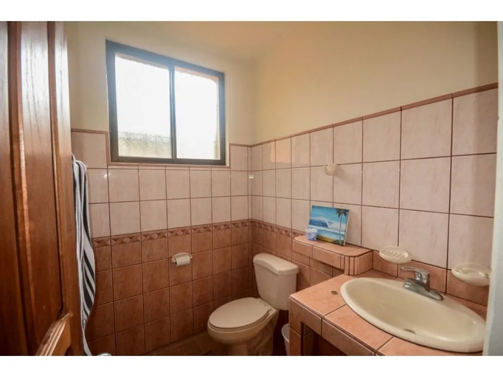 Beautiful House for Sale in Jaco Town - image 9