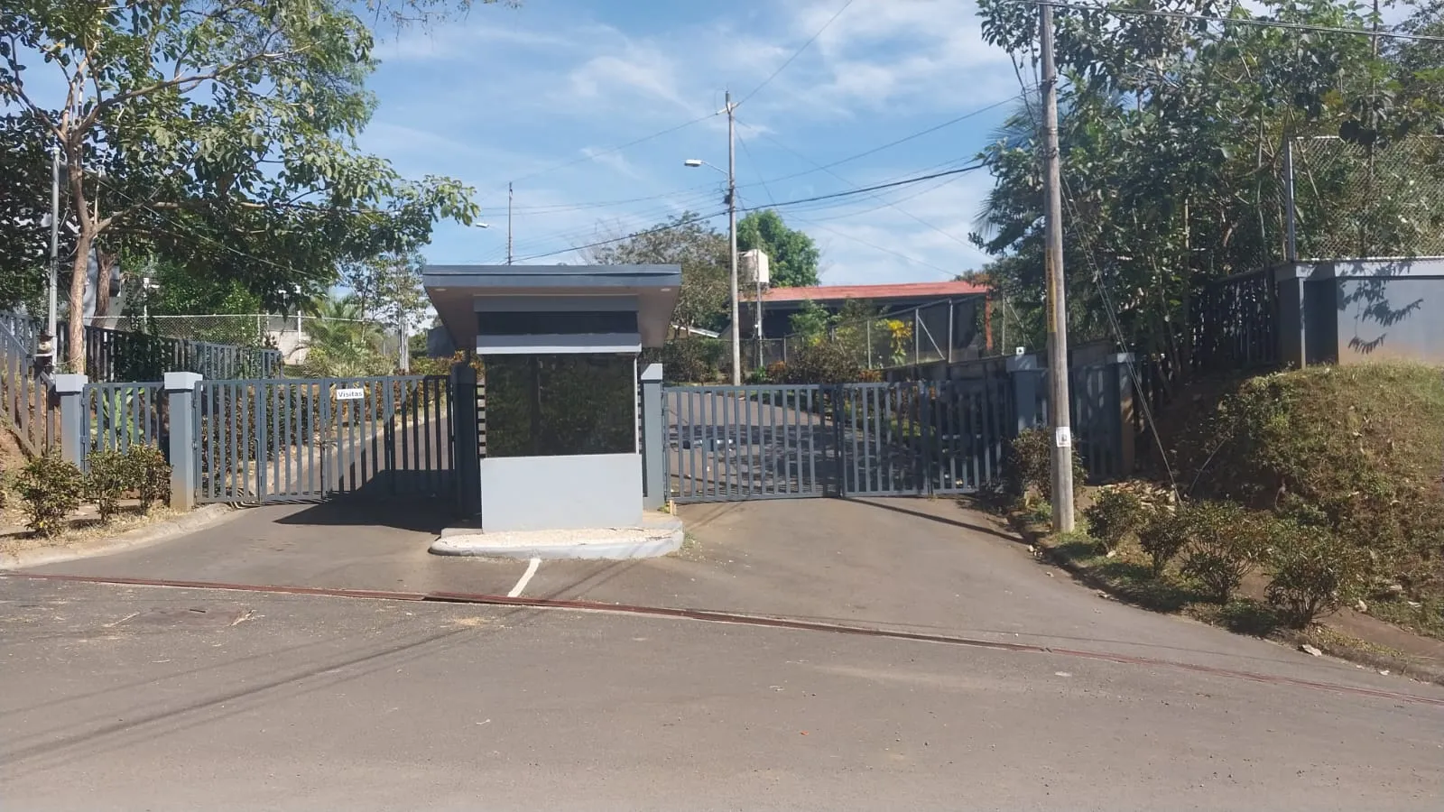Prime Lot for Sale: 30 Minutes from the Beach – Peaceful and Growing Rural Area - image 9