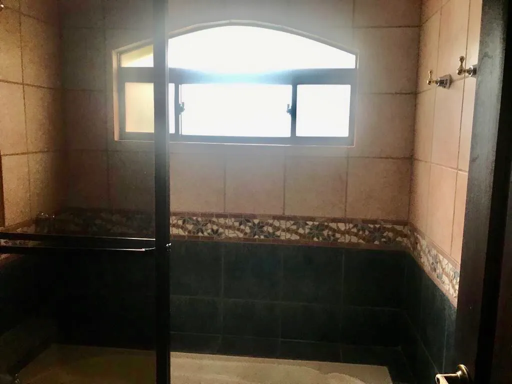 Sale / Beautiful House in Condominium, Lindora, Pozos, Santa Ana, San Jose - image 11