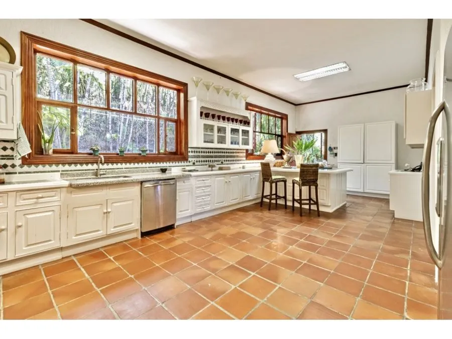 Venetian Oasis Estate luxury home for rent in Santa Ana Costa Rica - image 7