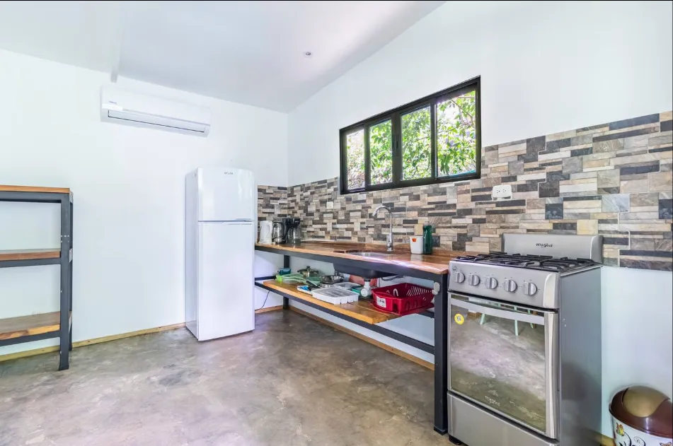 Two Bedroom Home with Studio and Swimming Pool 5 minutes from Santa Teresa Beach - image 15