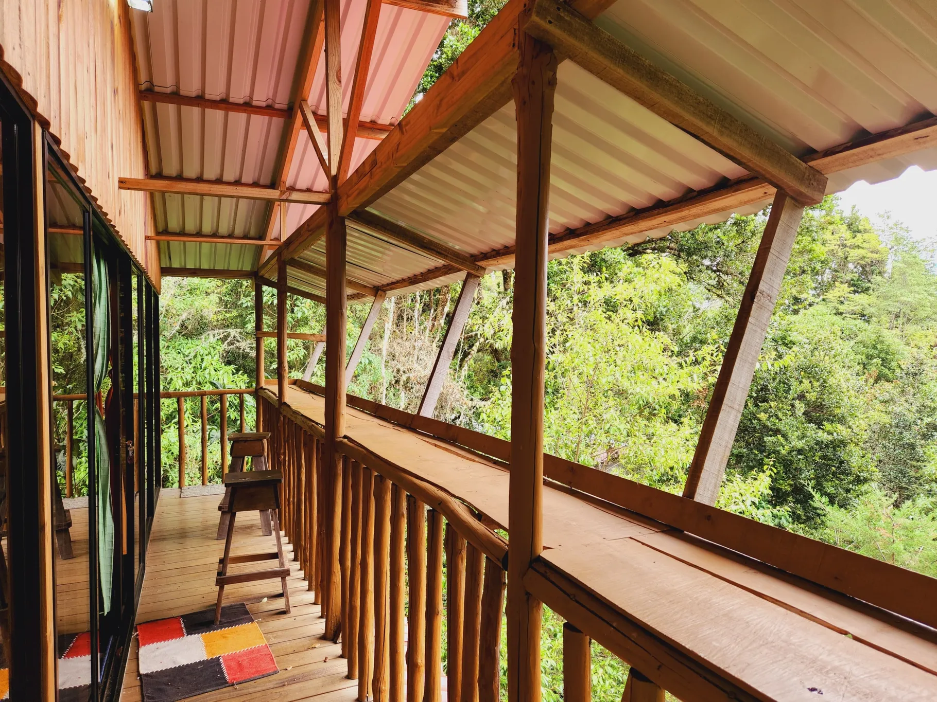 COZY MOUNTAIN RETREAT COTTAGE - image 5