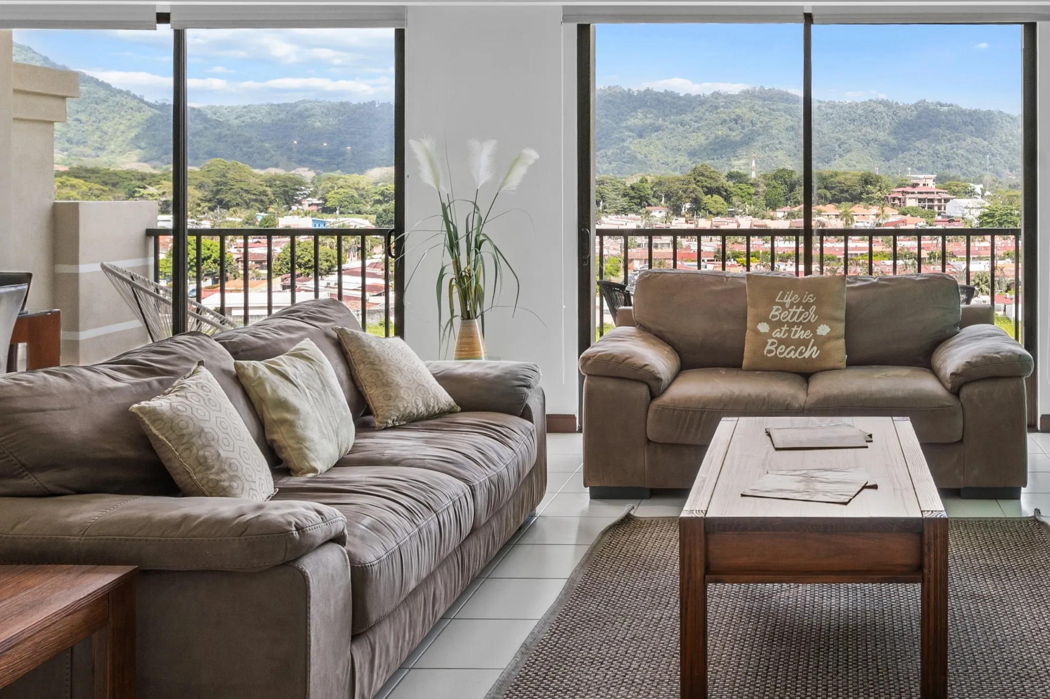 6th Floor 3-bedroom JacoBay Condo with Panoramic Sunrise, Mountain and Ocean Views - image 4