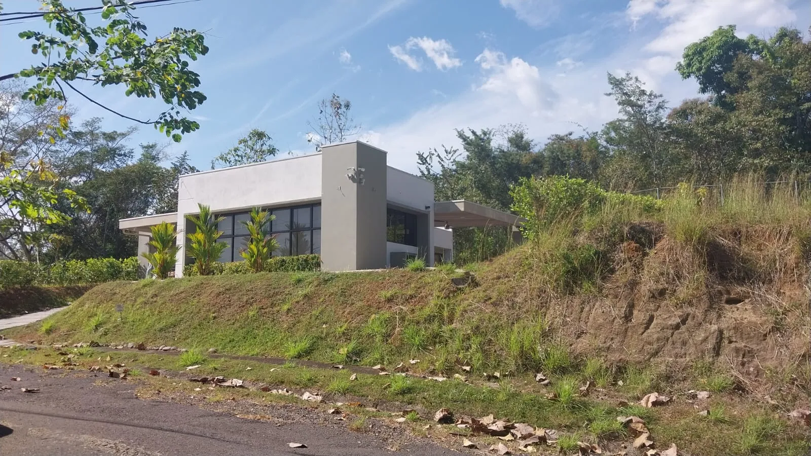 Prime Lot for Sale: 30 Minutes from the Beach – Peaceful and Growing Rural Area - image 11