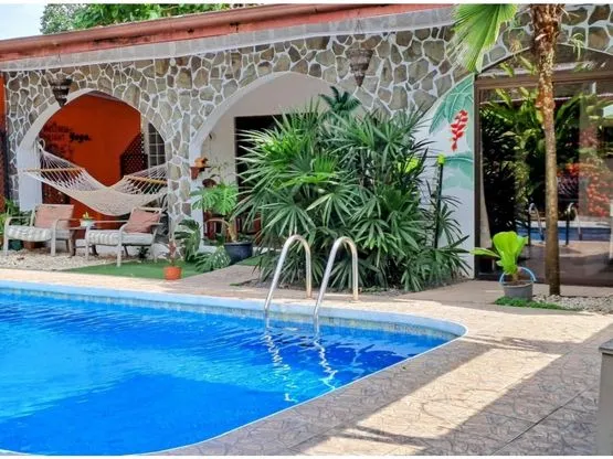 Invest Opportunity with this Hostel in Jaco - image 4
