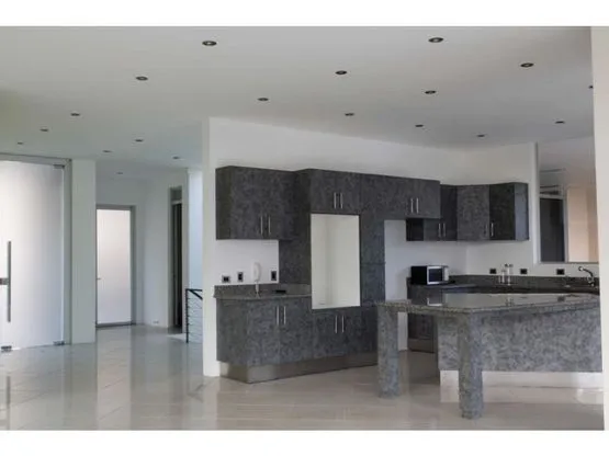 CASA EN POZOS DE SANTA ANA CON VISTAS ESPECTACULARES EN VENTA - image 3