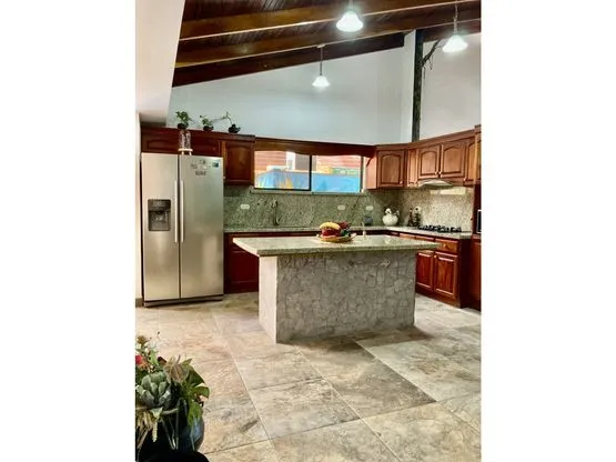 Beautiful Property in Sol Dorado's gated community - image 8