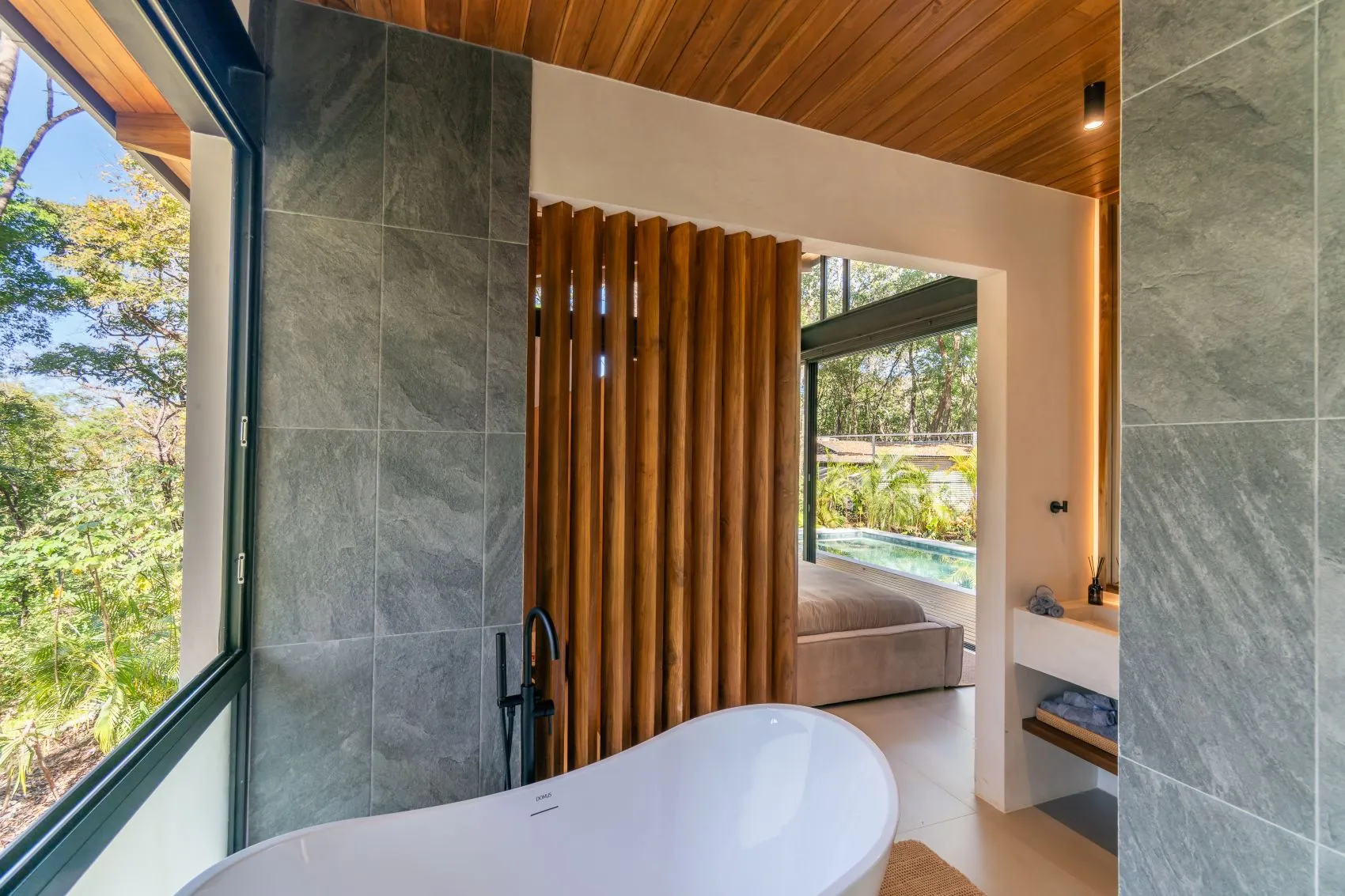 Luxury Villa for Sale in Santa Teresa – Exclusive Tropical Retreat - image 13