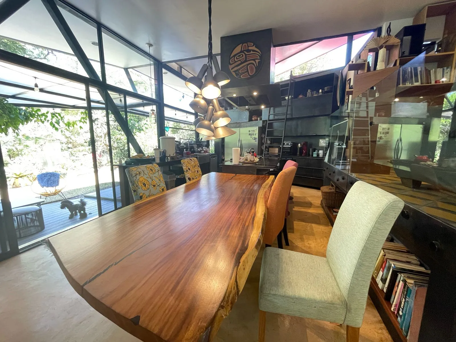 FOR SALE: Modern and Bright Home in Ciudad Colón, Surrounded by Nature - image 7