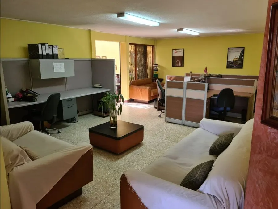House for Commercial or Residential Use - image 7