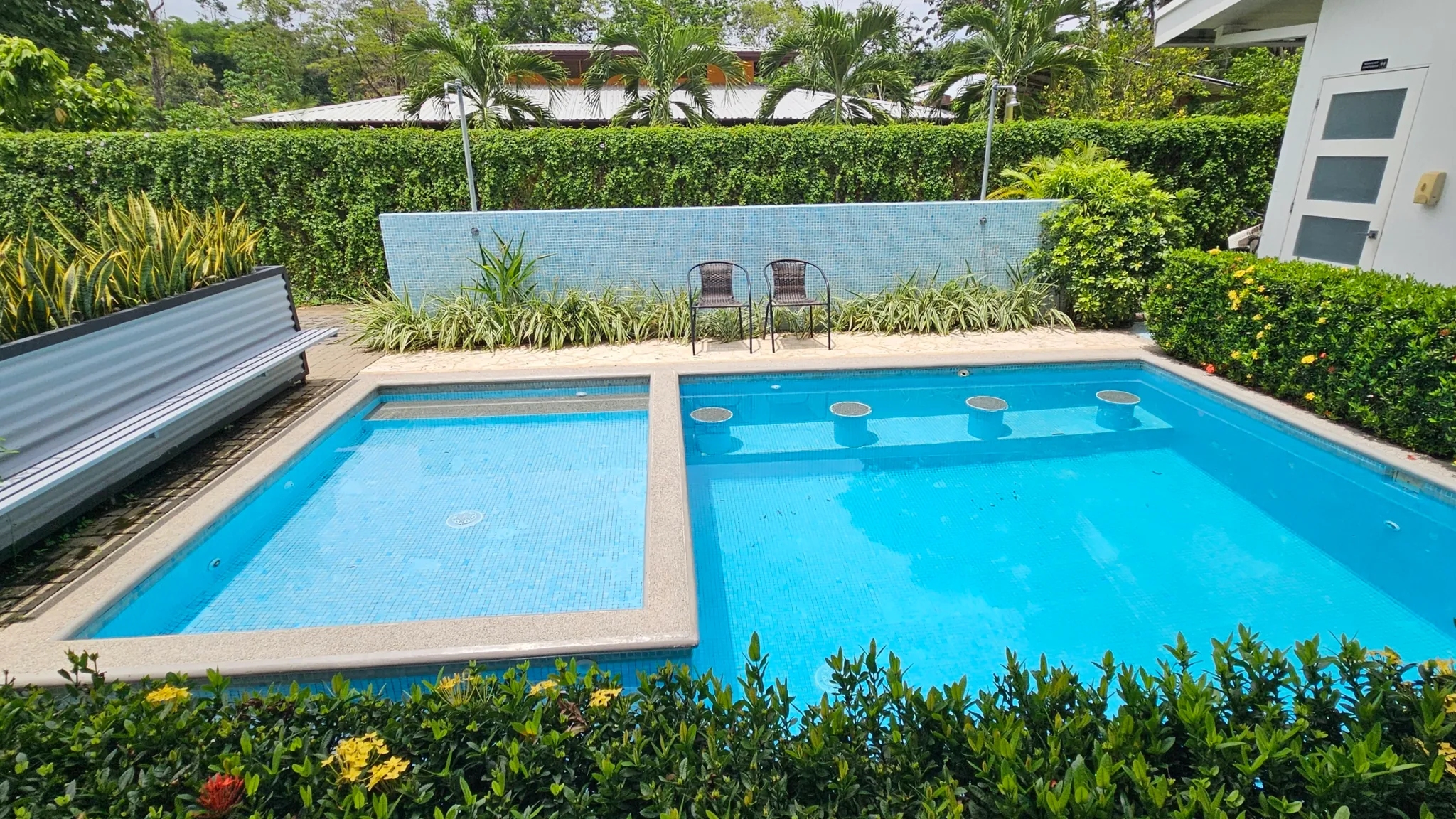 ESTABLISHED AND PROFITABLE HOTEL FOR SALE IN UVITA, PUNTARENAS - image 8