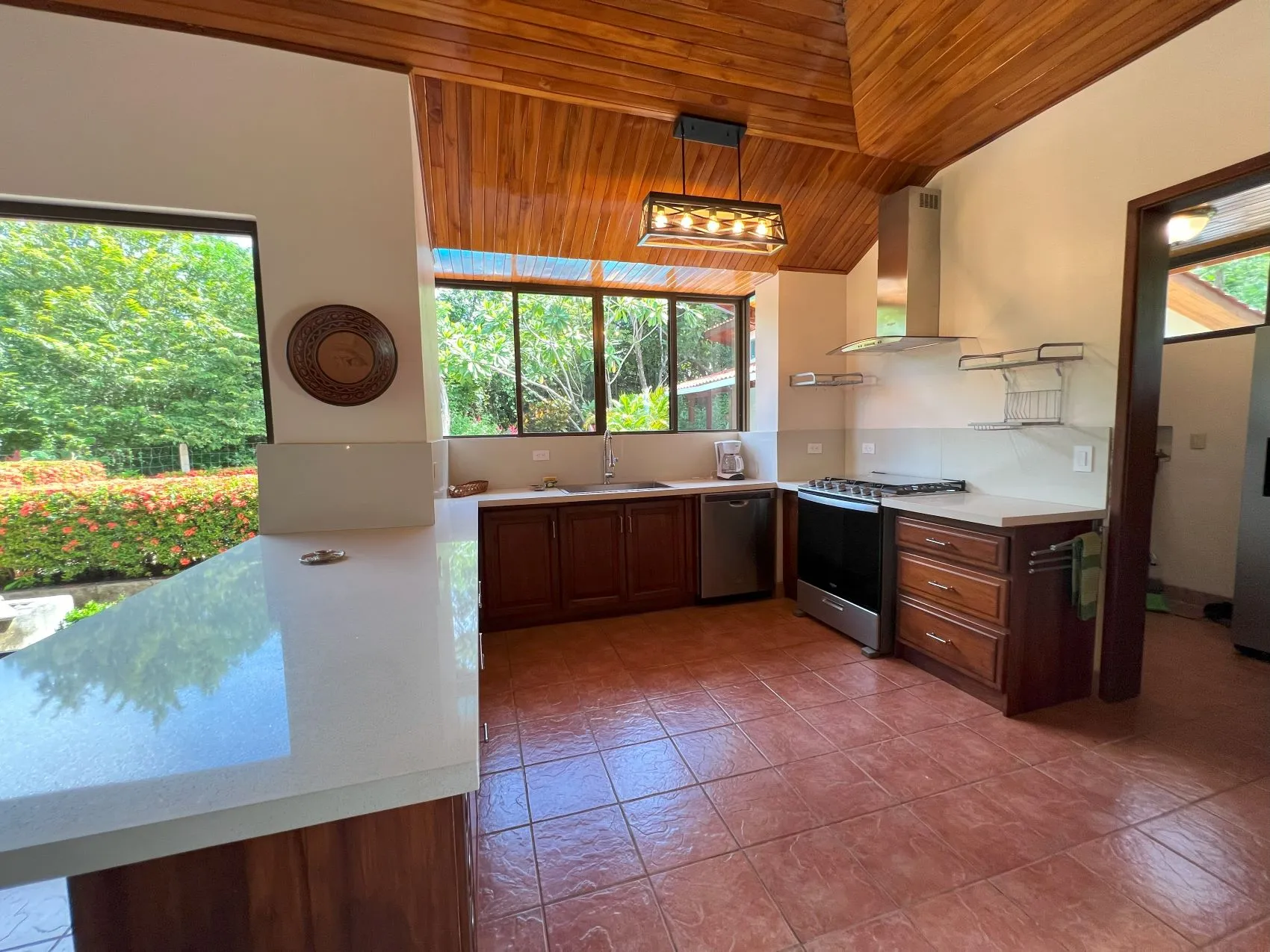 Charming 3-Bedroom, 3-Bathroom House with Pool Near Tango Mar – A Tropical Oasis - image 10