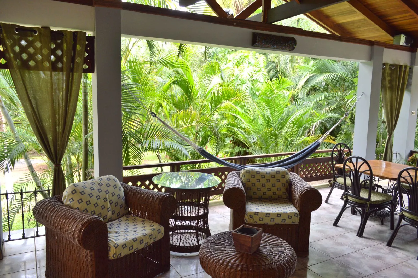 Sale / Beautiful Villa, Miramar, Puntarenas - image 7