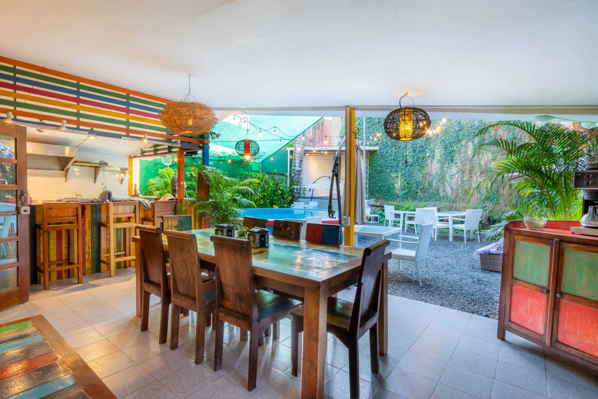 Budha House, Your Hotel and Comercial in the Heart of Jaco Main Street - image 7