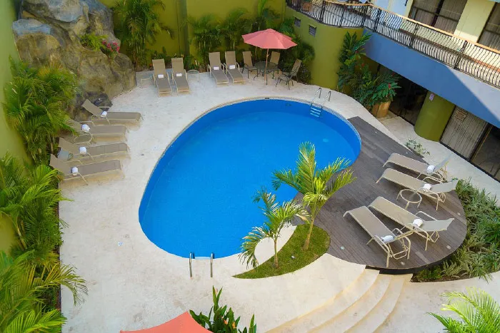Historical Hotel in Quepos, Puntarenas - image 8