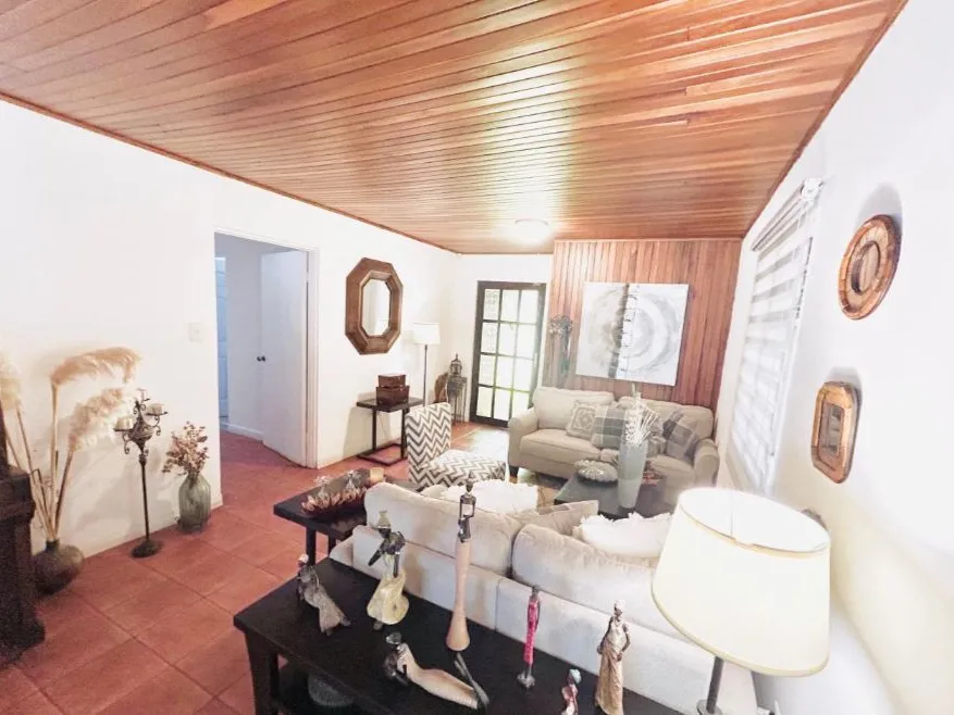 Beautiful Single-Level Home in Escazú - image 4
