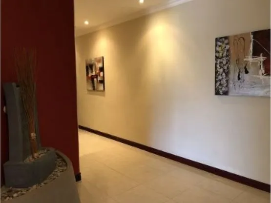 Fully furnished Condo, Riverside - image 14