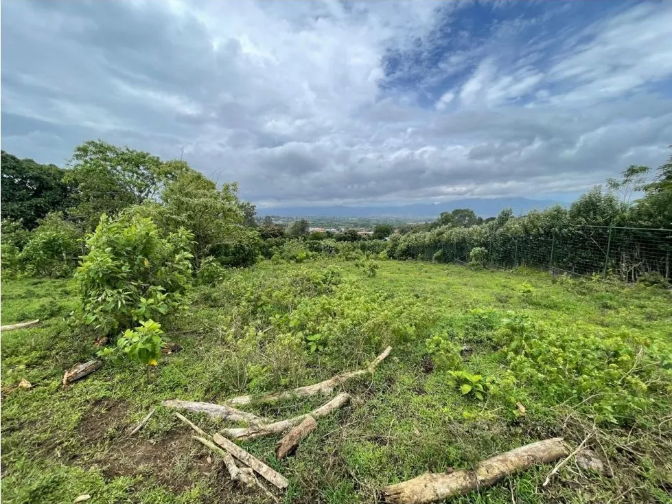 For Sale: This beautiful 1.12-hectare estate in Santa Cecilia de San Isidro de Heredia, on Caricias Street. - image 8