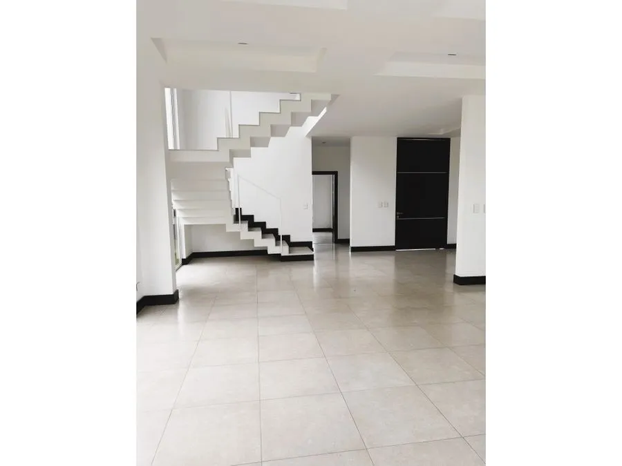 Vendo-Alquilo Casa, Lindora, Santa Ana - image 2