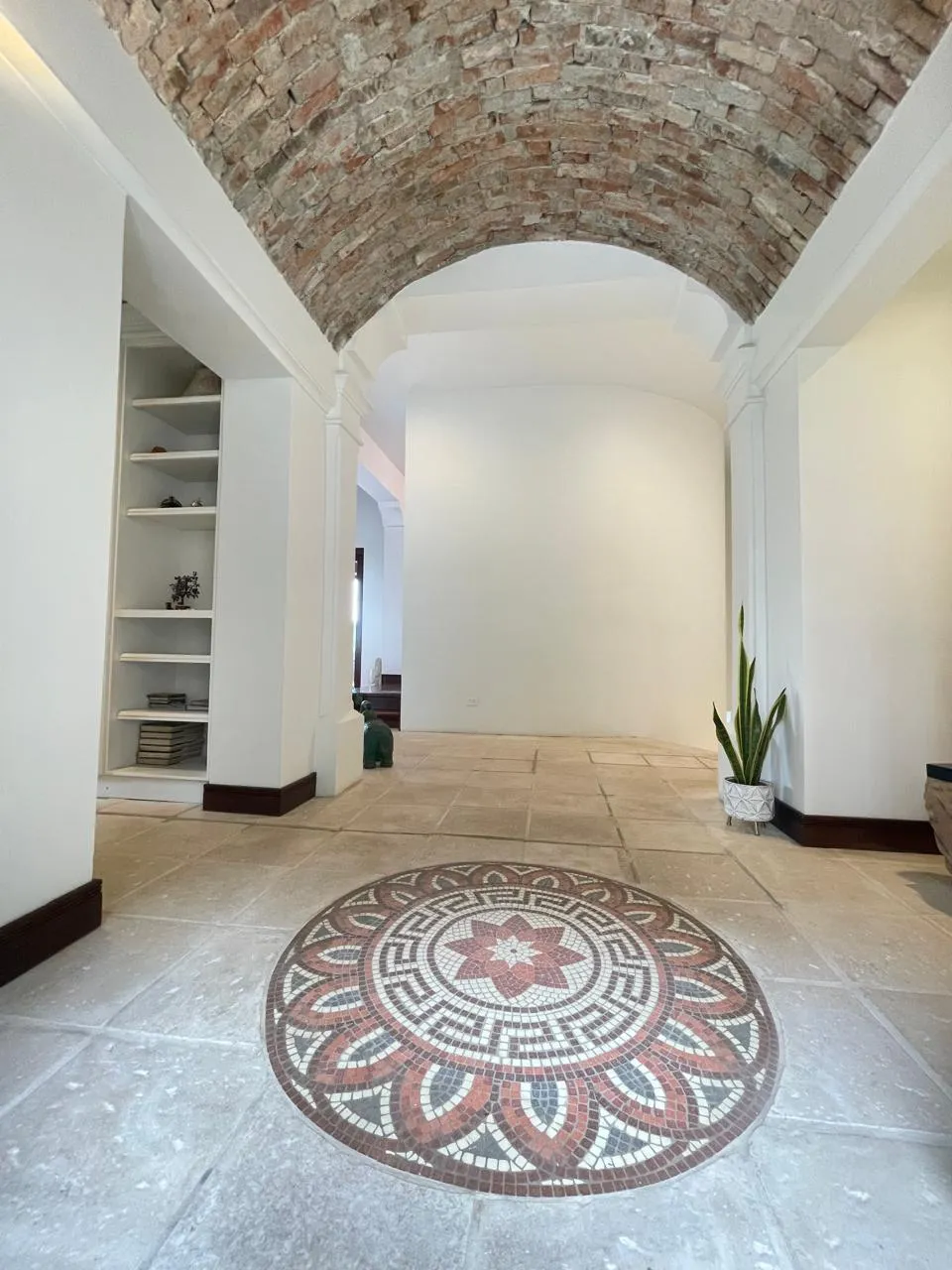 For Sale: House with Spectacular Views in Santa Ana - image 3
