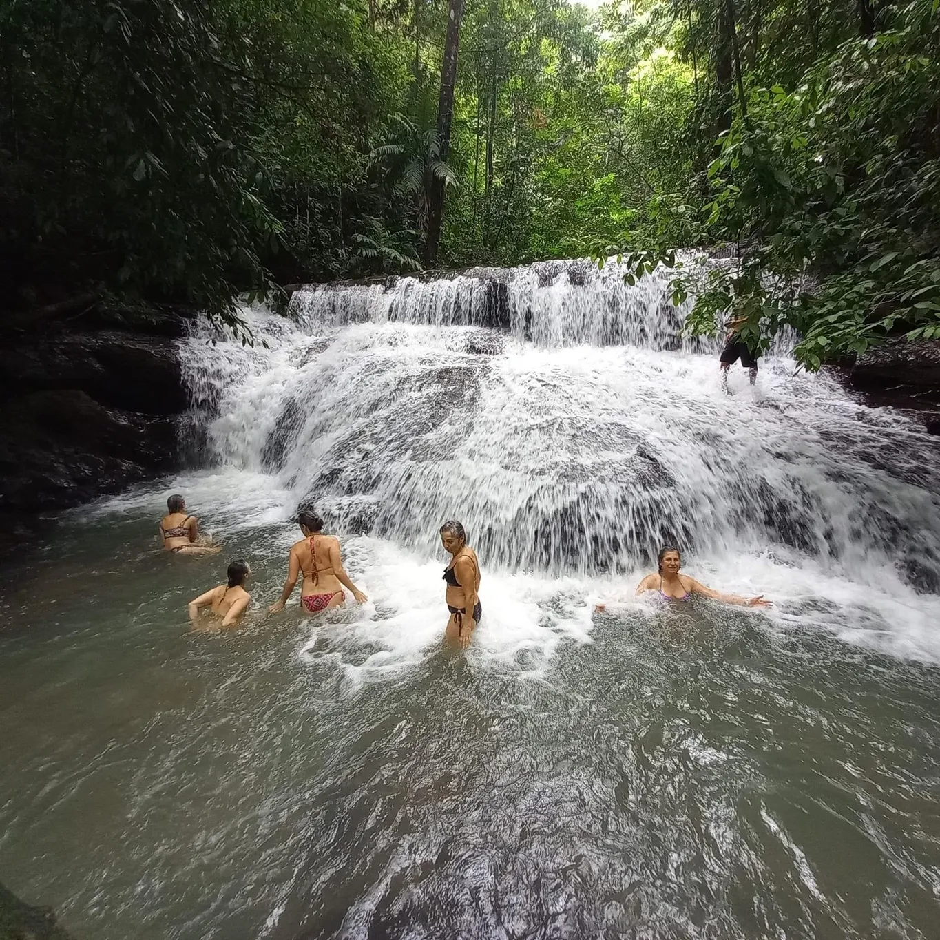  Incredible Ecological Property with 4 Spectacular Waterfalls - image 10