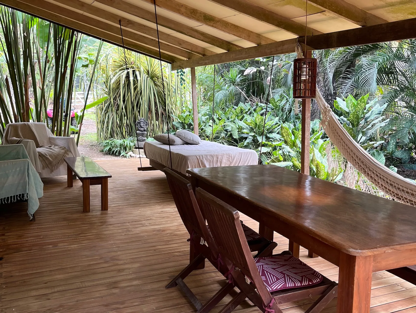 Cozy 3-Bedroom Home on 859m² Lot, Just Steps from the Ocean in Santa Teresa North - image 5