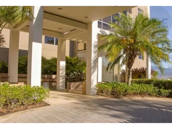 Modern 1-Bed Condo in Escazú, San José - image 5