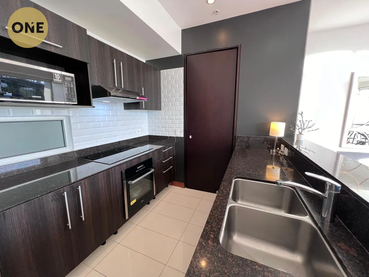 Great Investment Opportunity in the Exclusive La Nunciatura Area! - image 3