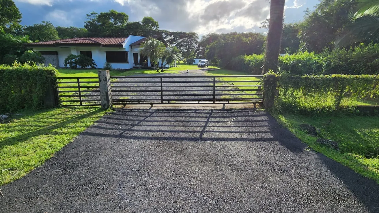 Sale / Imposing Property, Guapiles, Pococi, Limon  - image 4