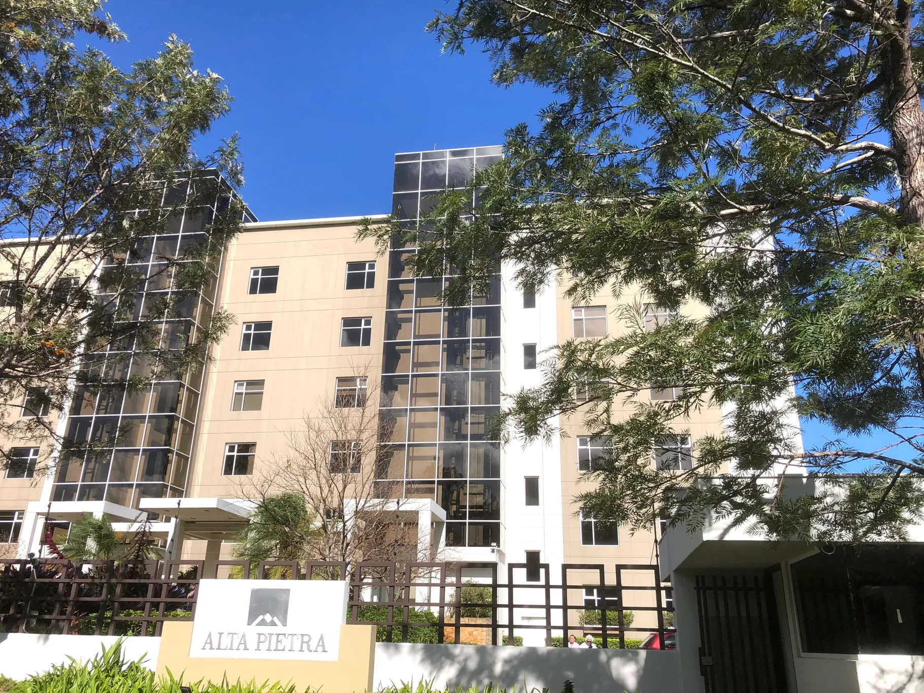 SALE/LUXURY APARTMENTS IN CONDOMINIUM, SAN RAFAEL, ESCAZU, SAN JOSE - image 4