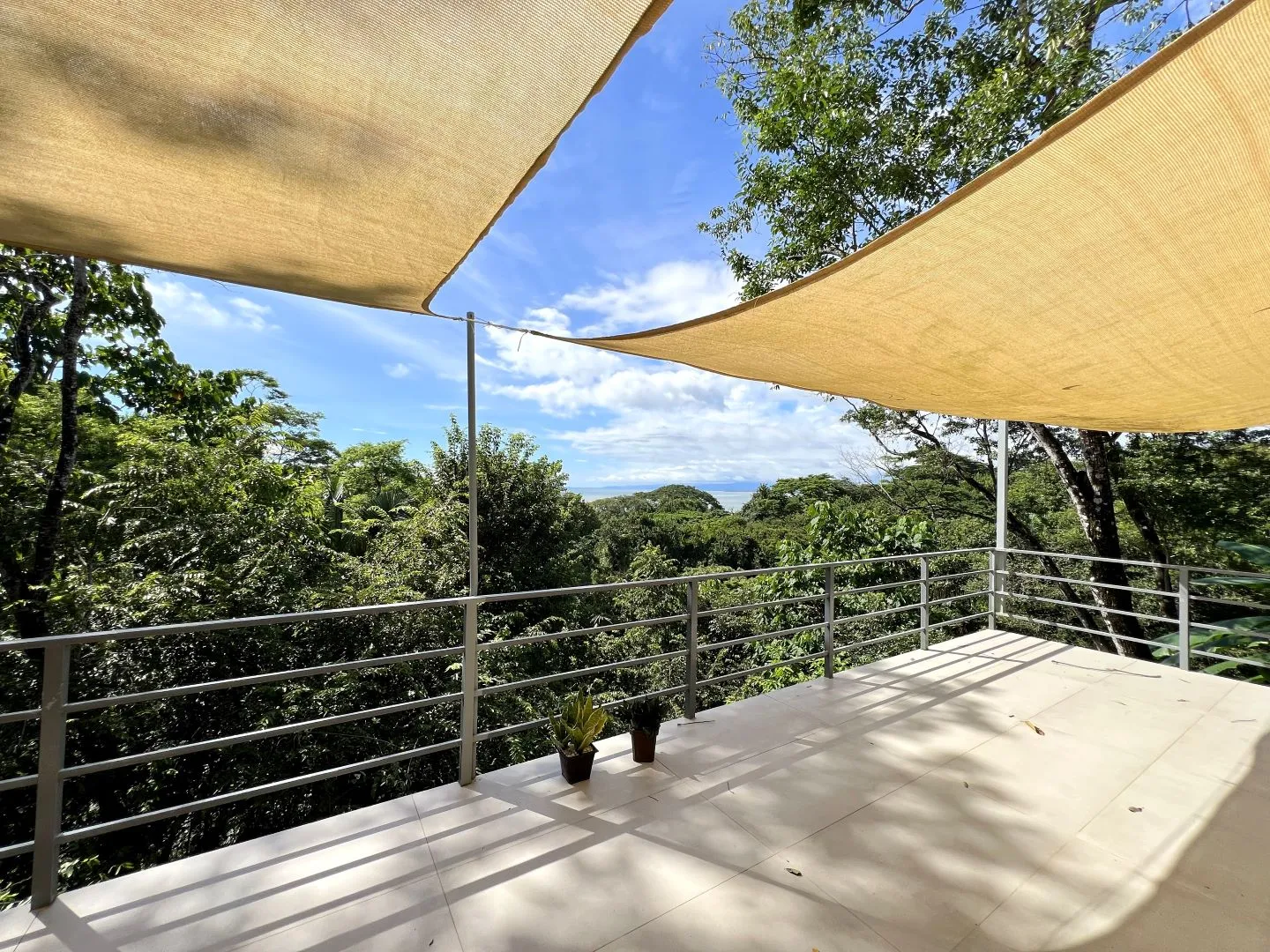 3 bedroom villa, 2 appartments with breathtaking ocean view in Santiago de Hermosa - image 8