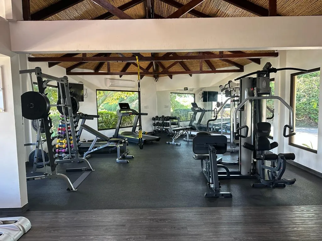 Lot for sale in the exclusive Villa Real development - image 5