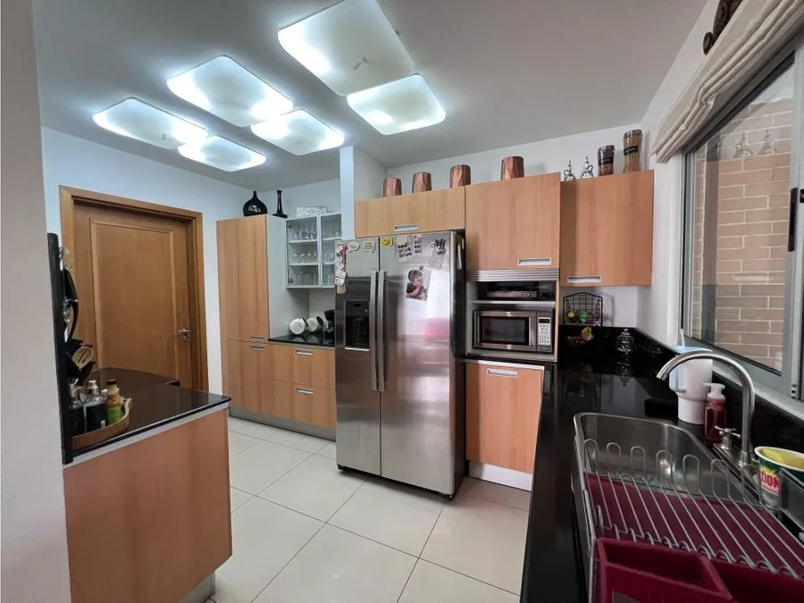 Selling a Beautiful Condominium in Santa Ana Centro - image 8