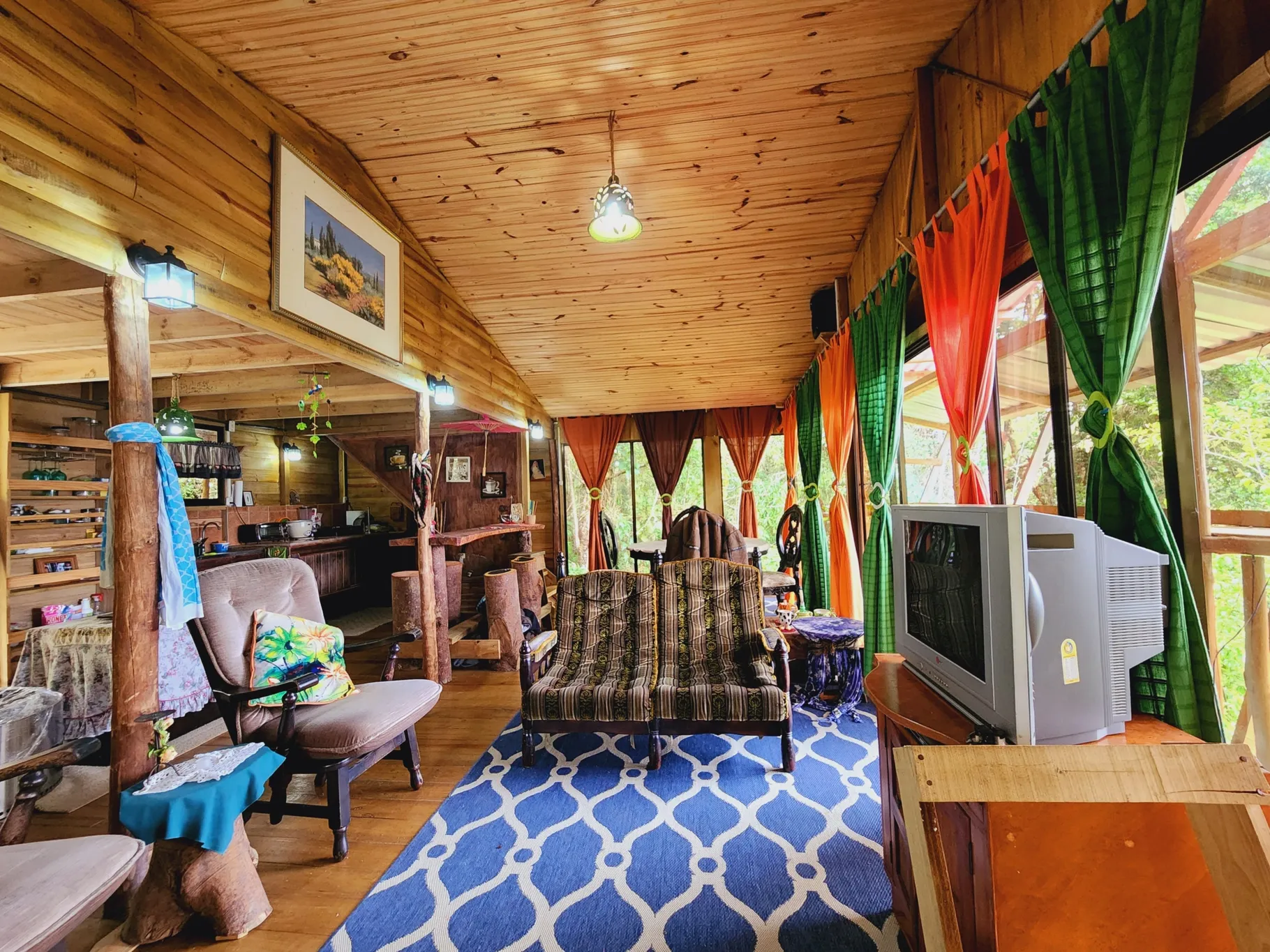 COZY MOUNTAIN RETREAT COTTAGE - image 11