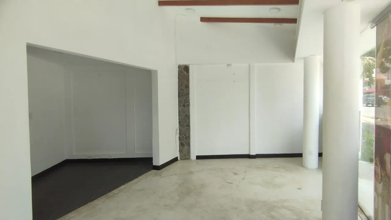 Prime Corner Commercial Building in Jaco - image 10