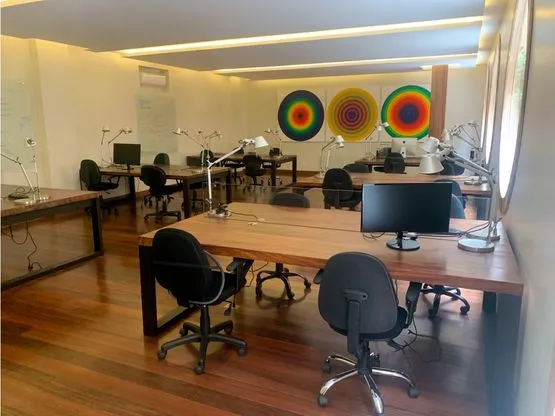 Espectaculares 1300 m2 de oficinas, en La Sabana! - image 14