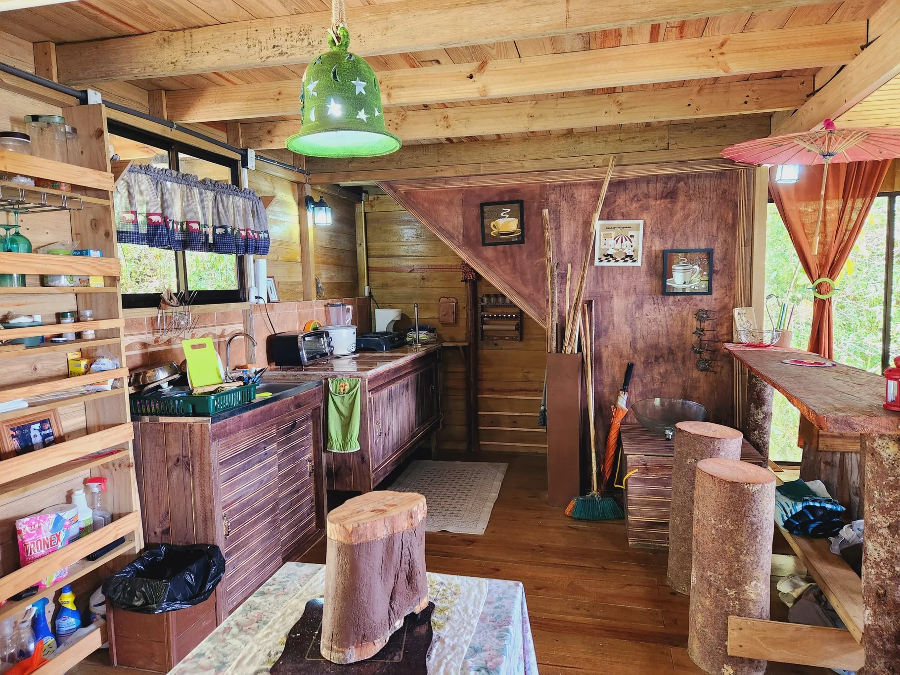 COZY MOUNTAIN RETREAT COTTAGE - image 12